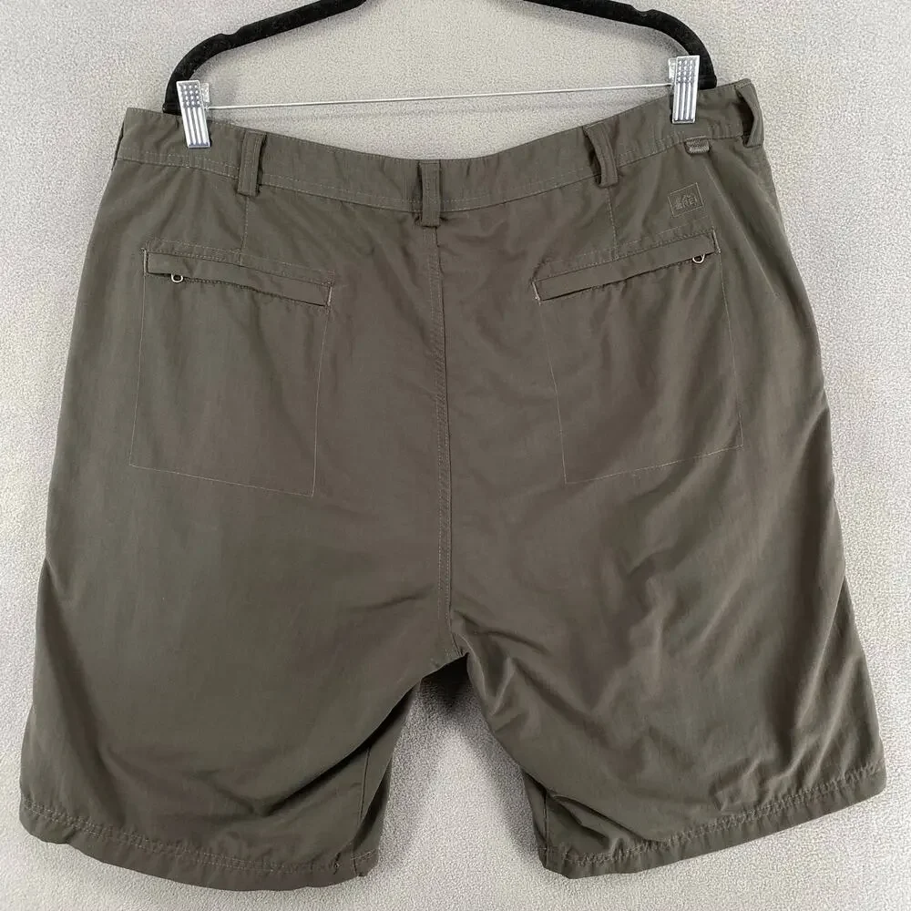 REI Co Op Hiking Shorts Mens 40 Gray UPF Outdoor Cargo Nylon Gorpcore Zip Pocket